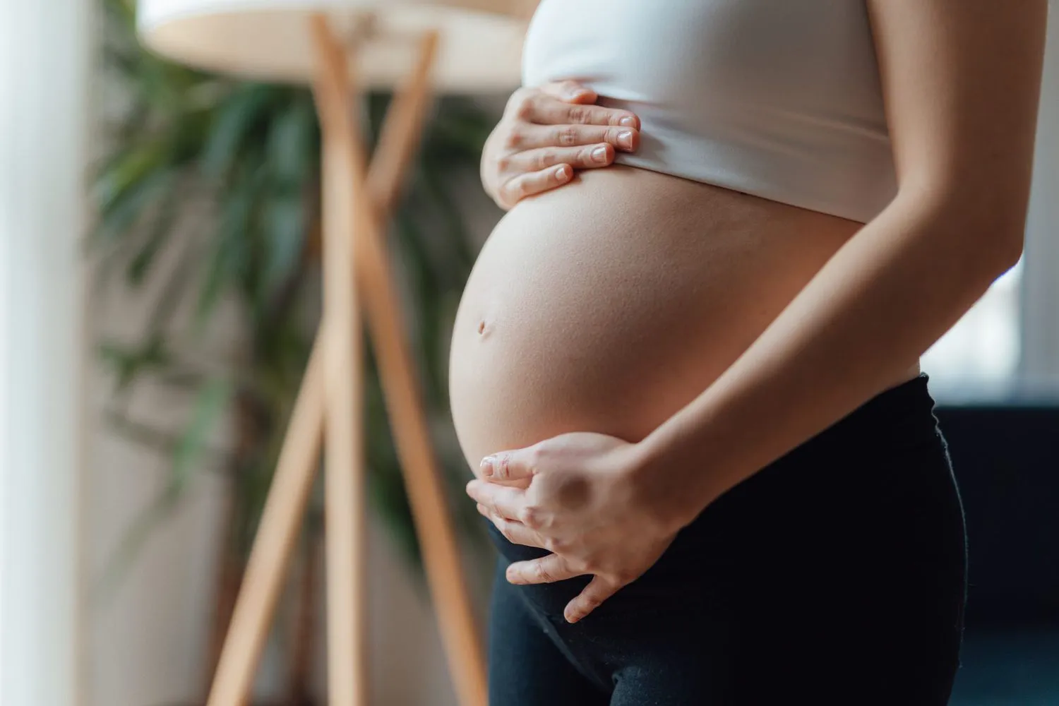 Ảnh hưởng đến thai nhi và có nguy cơ sinh non