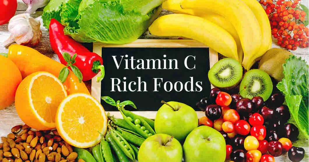 Người nhiệt miệng nên bổ sung vitamin C giúp tăng đề kháng