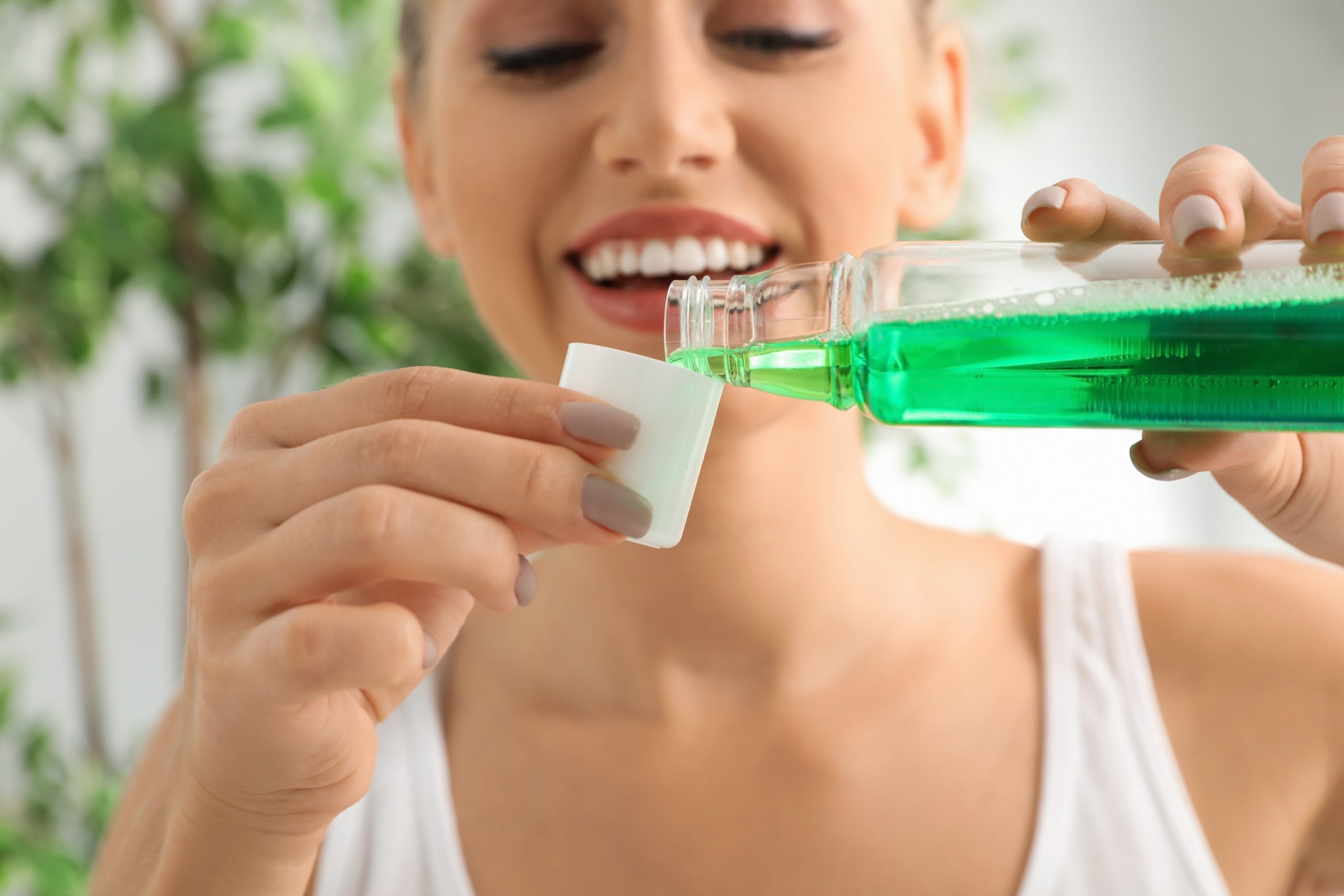 Sử dụng nước súc miệng để tăng hiệu quả vệ sinh răng miệng