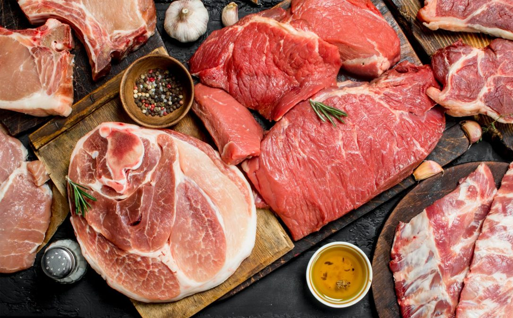 Thịt là thực phẩm giàu sắt và vitamin B12 tốt cho răng