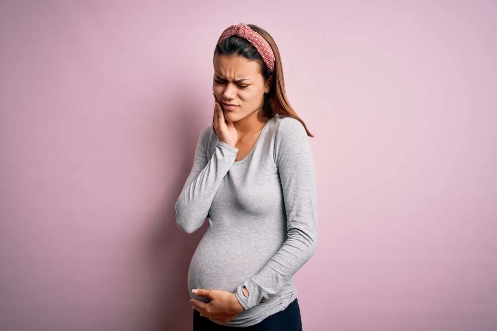 Viêm lợi khi mang thai gây đau nhức, khó chịu